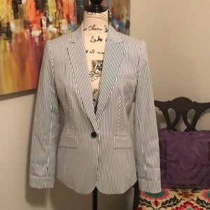 💙NWOT Seersucker Blazer